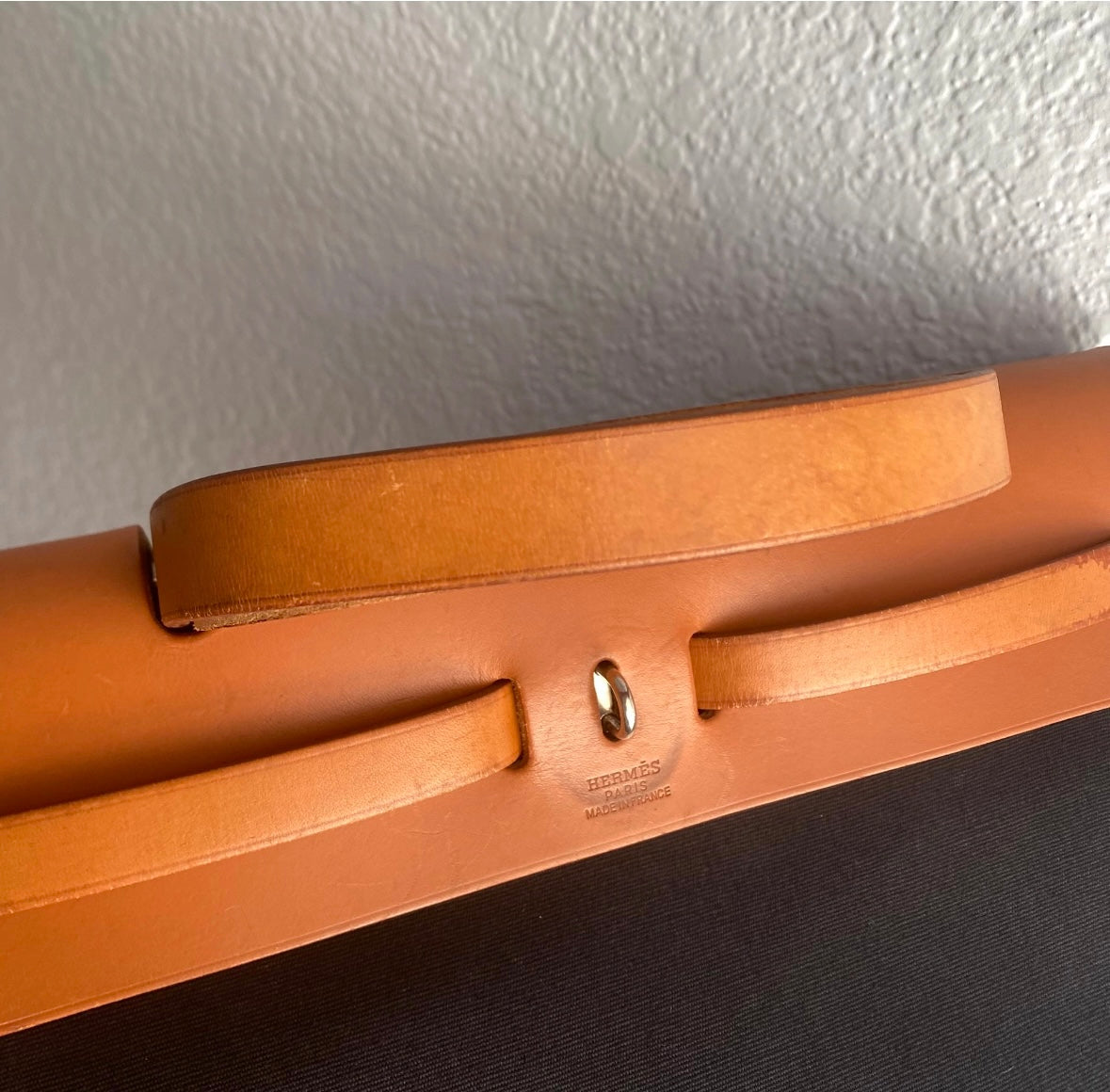 HERMES Her Bag in Tan Leather and Black Canvas