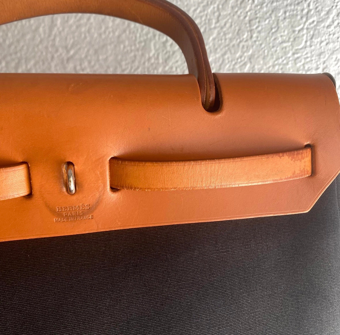 HERMES Her Bag in Tan Leather and Black Canvas