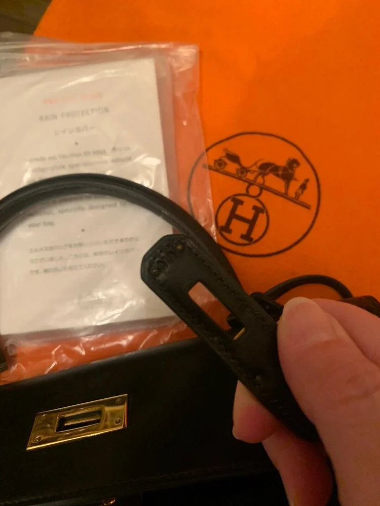 HERMÈS KELLY HERITAGE BOX BLACK LEATHER 28 HANDBAG